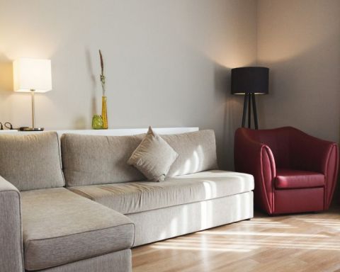 View of the additional sofa bed for max. 2 smaller children up to 12 years in the category Auslese at the Weinhotel Kaisergarten in Alzey